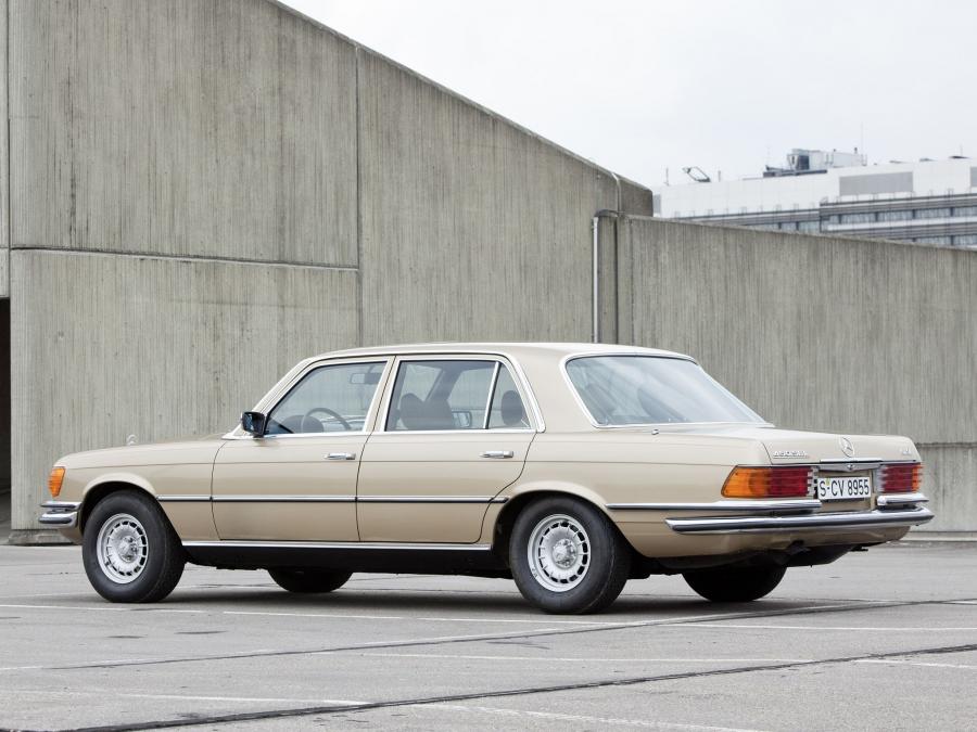  Mercedes-Benz 450 SEL 6.9 (W116) 1975 года  (фото 16 из 27)
